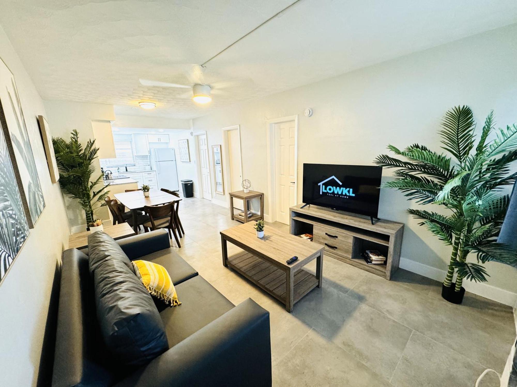 Holiday Park Apartments By Lowkl フォート・ローダーデール エクステリア 写真