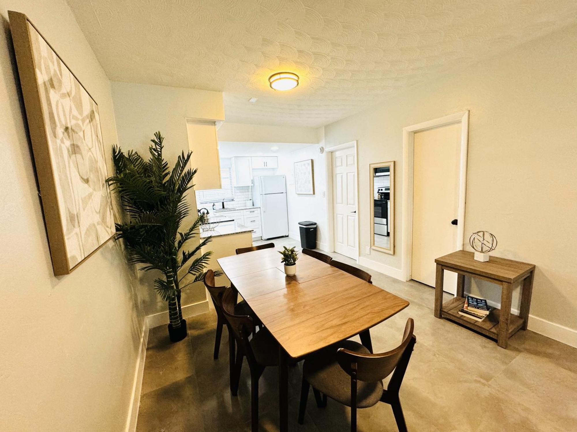 Holiday Park Apartments By Lowkl フォート・ローダーデール エクステリア 写真